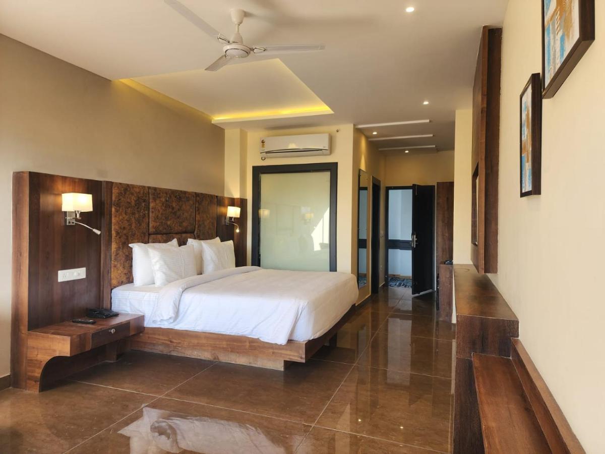 Aachman River And Valley View Resort Dharamshala - A Riverside Resort With Balcony View Luaran gambar