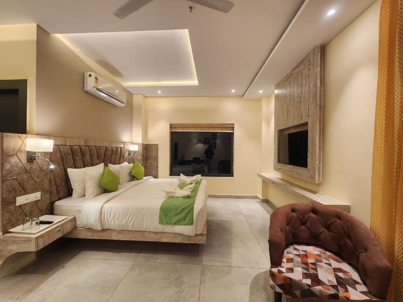 Aachman River And Valley View Resort Dharamshala - A Riverside Resort With Balcony View Luaran gambar