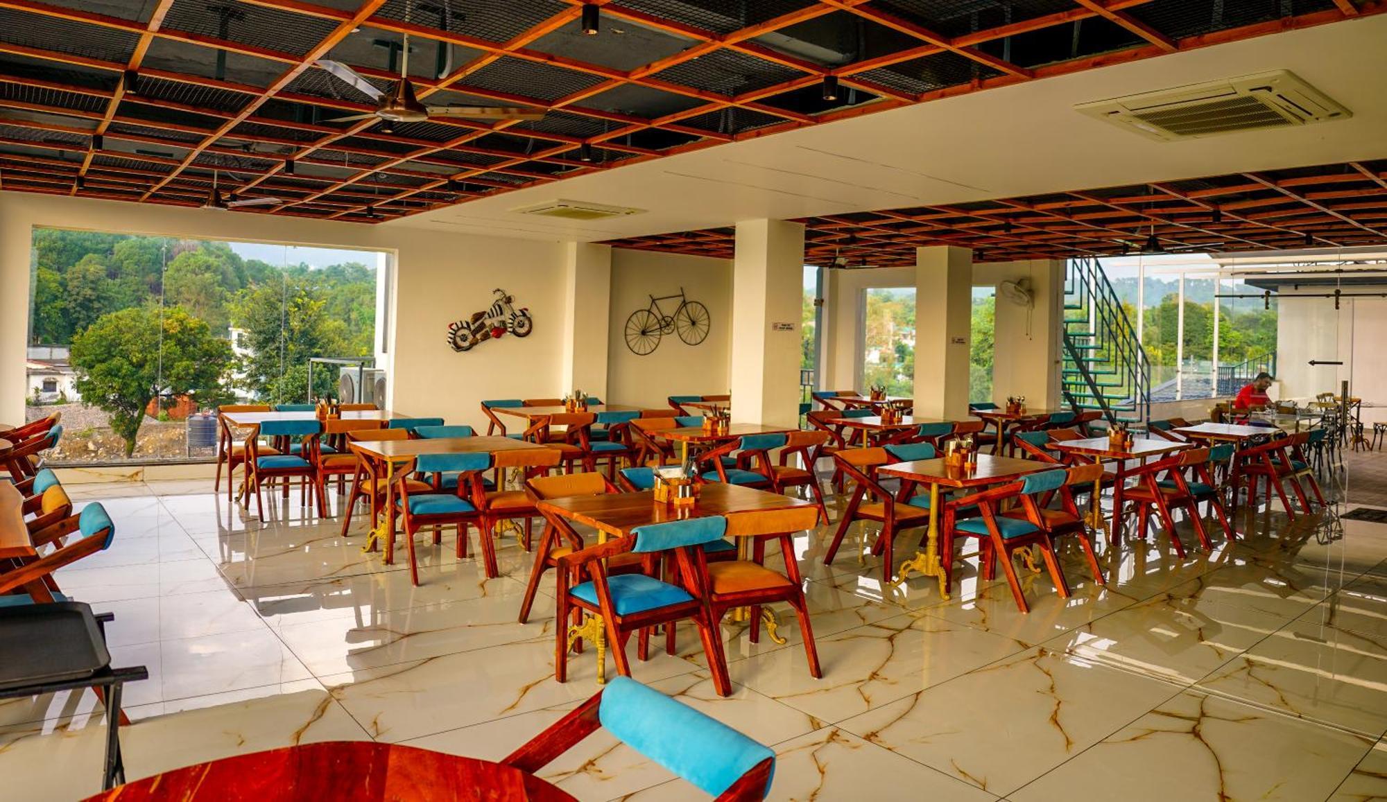 Aachman River And Valley View Resort Dharamshala - A Riverside Resort With Balcony View Luaran gambar